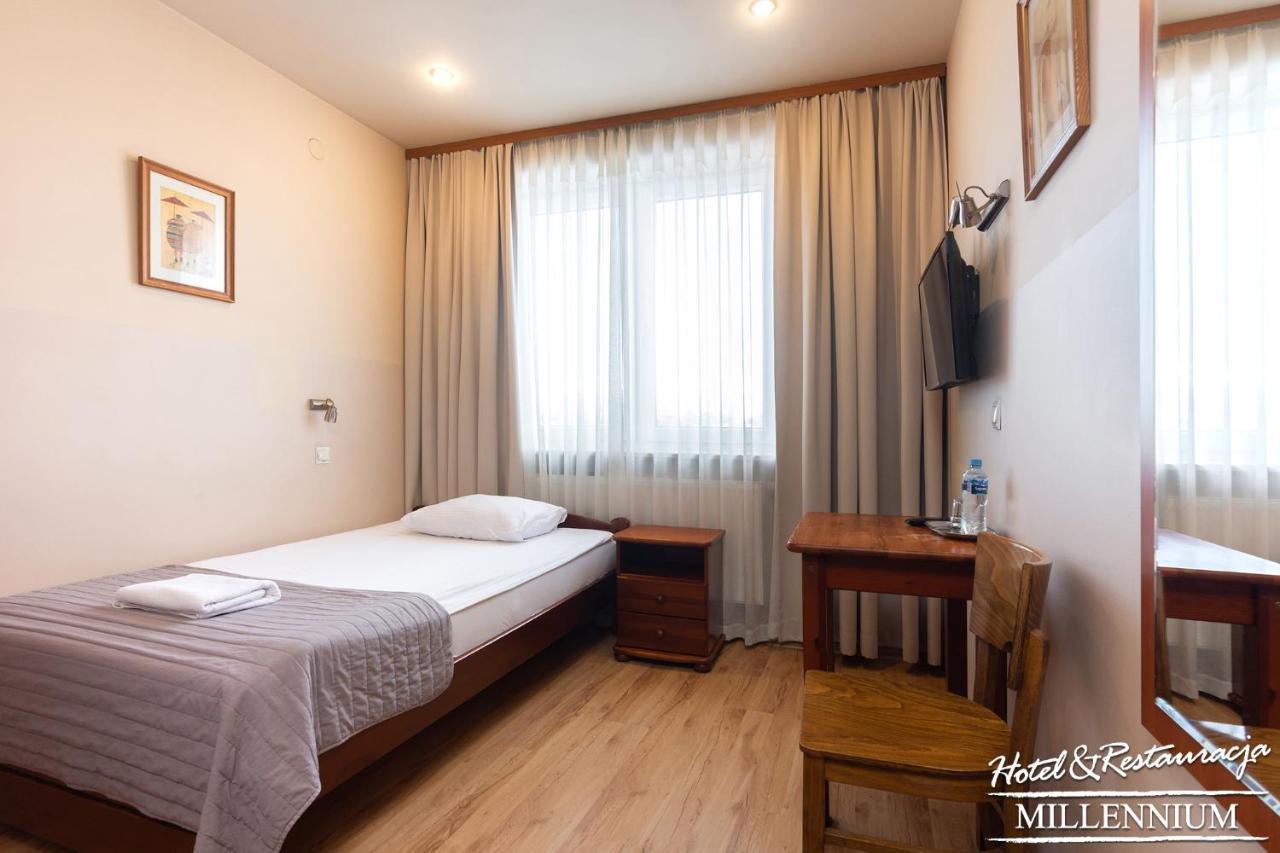 Hotel Millennium شاسْنيشْ المظهر الخارجي الصورة