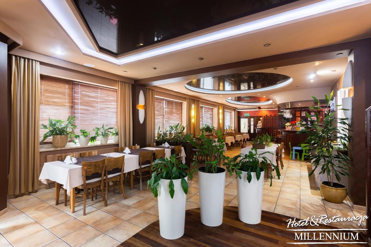 Hotel Millennium شاسْنيشْ المظهر الخارجي الصورة