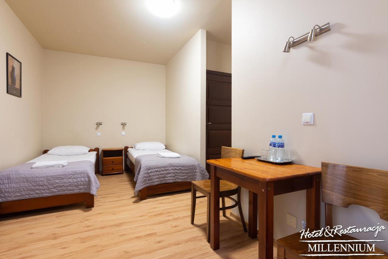 Hotel Millennium شاسْنيشْ المظهر الخارجي الصورة