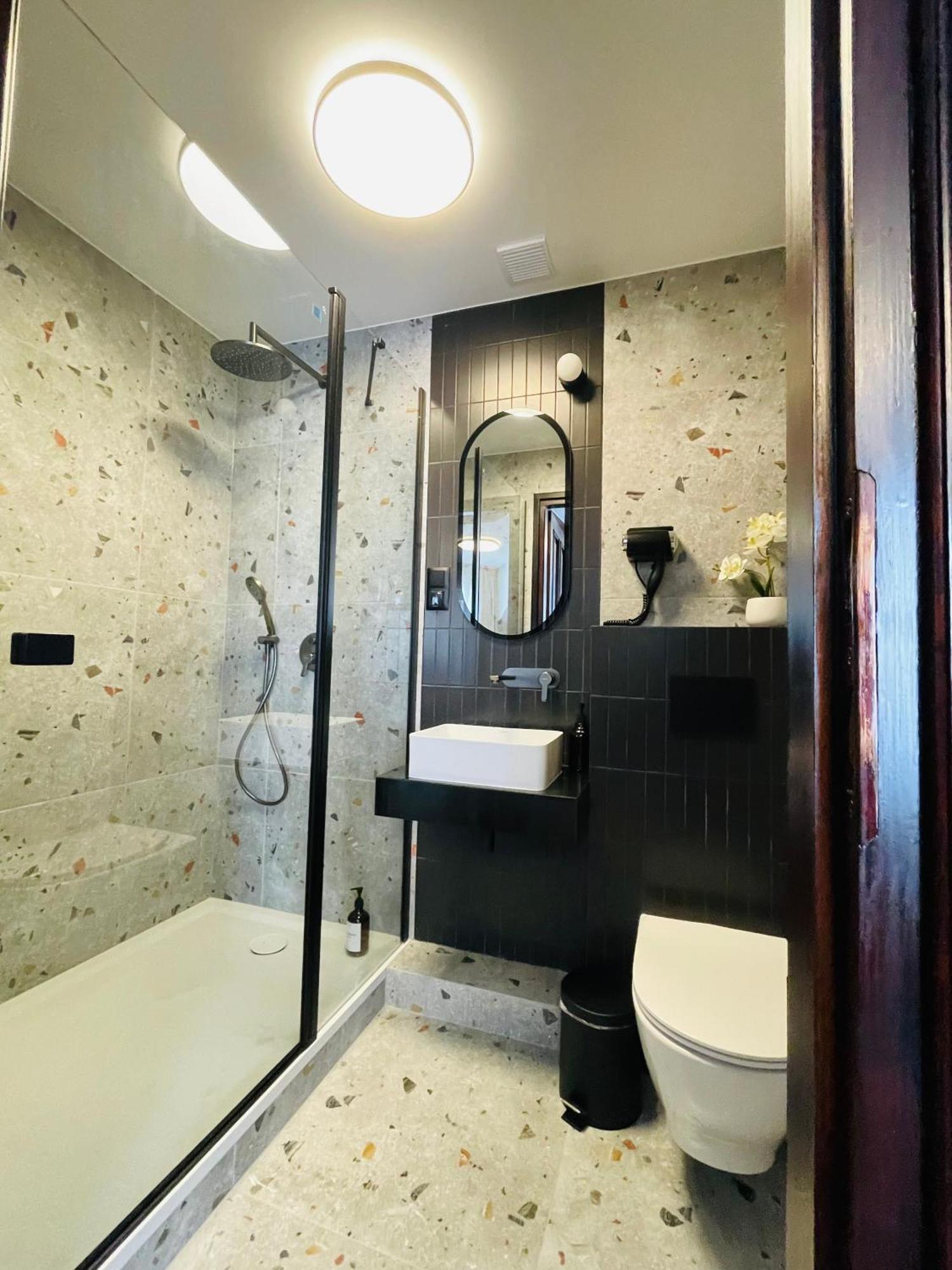 Hotel Millennium شاسْنيشْ المظهر الخارجي الصورة